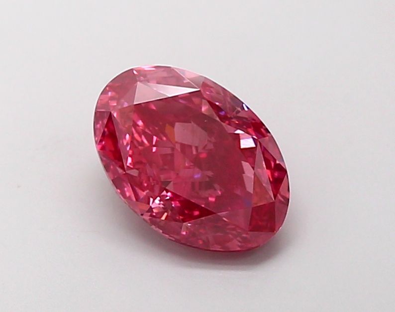 Oval 2.11ct Fancy Vivid Pink VS2